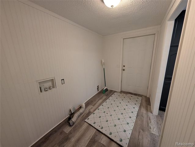 3817 S Townline Road, Houghton Lake, MI 48651