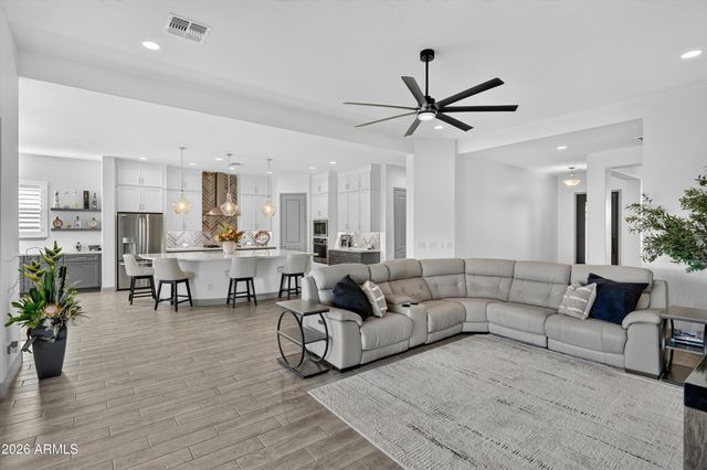 20229 W SAN JUAN Avenue, Litchfield Park, AZ 85340