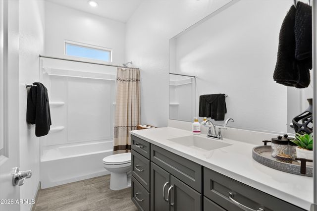 20229 W SAN JUAN Avenue, Litchfield Park, AZ 85340