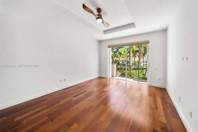887 W Spinnaker Drive W, Hollywood, FL 33019