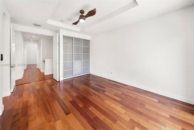 887 W Spinnaker Drive W, Hollywood, FL 33019