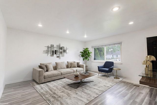 4153 Norbert Street, Warren, MI 48091
