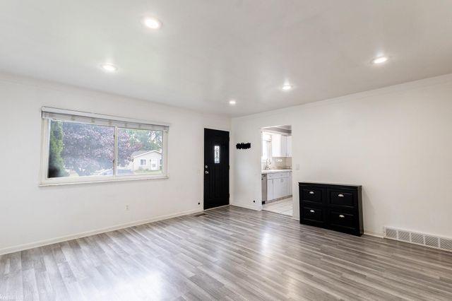 4153 Norbert Street, Warren, MI 48091