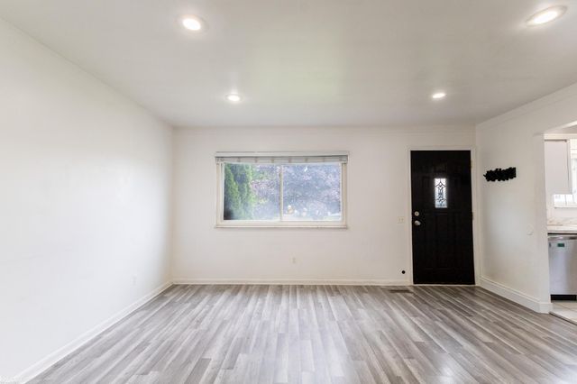4153 Norbert Street, Warren, MI 48091