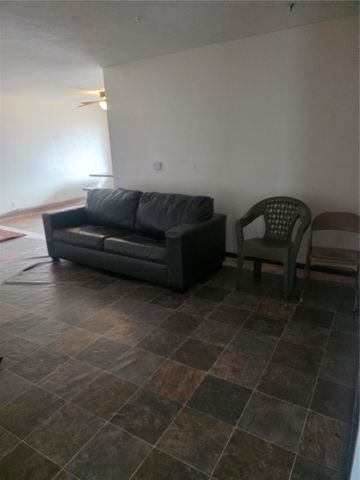 5109 Spencer Drive SW, Cedar Rapids, IA 52404