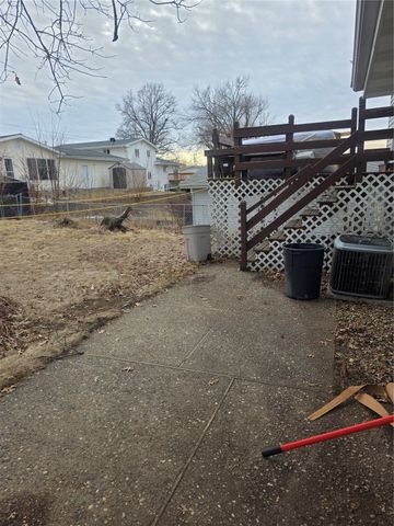 5109 Spencer Drive SW, Cedar Rapids, IA 52404