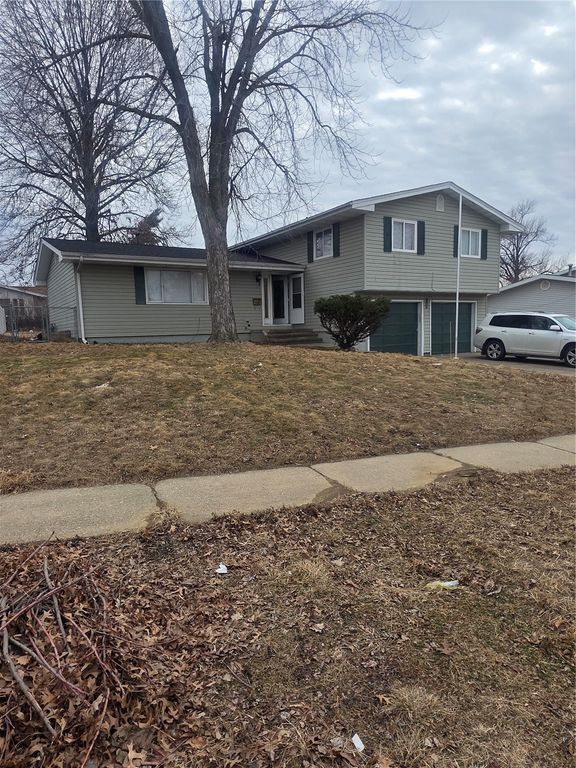 5109 Spencer Drive SW, Cedar Rapids, IA 52404