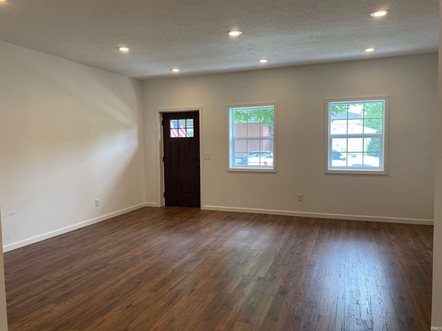525 Madison Street, Rochester, IN 46975