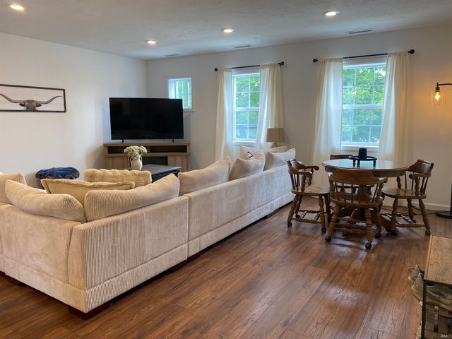 525 Madison Street, Rochester, IN 46975