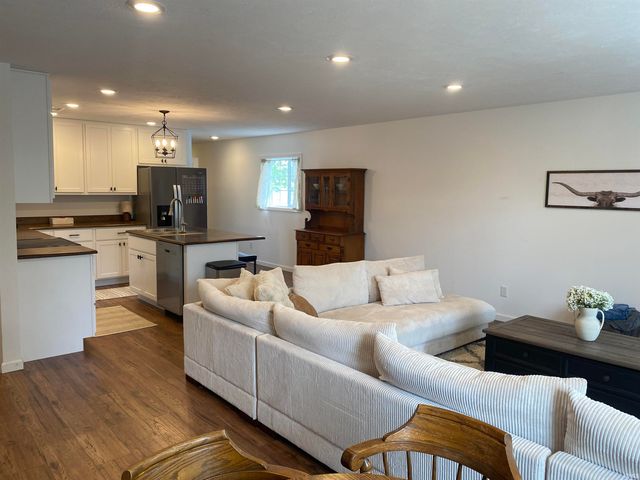 525 Madison Street, Rochester, IN 46975