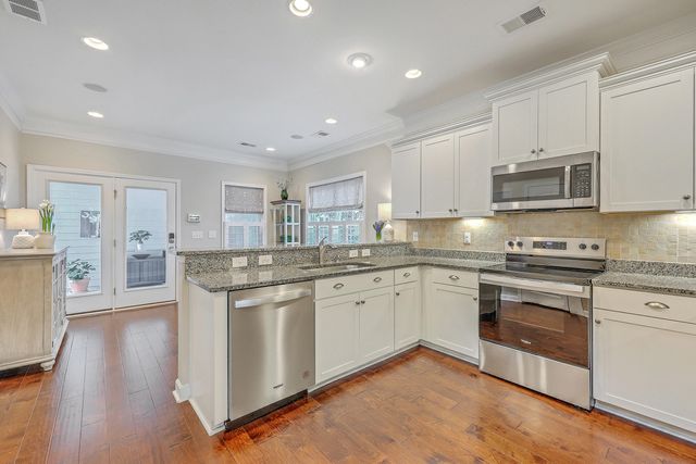 2353 Grandiflora Boulevard, Charleston, SC 29414