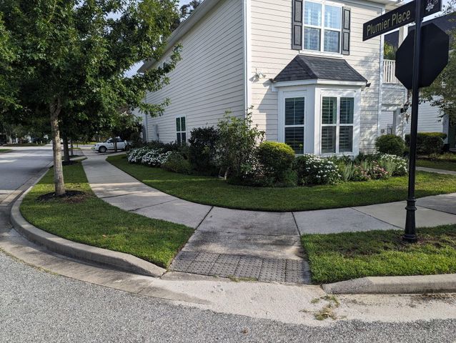 2353 Grandiflora Boulevard, Charleston, SC 29414