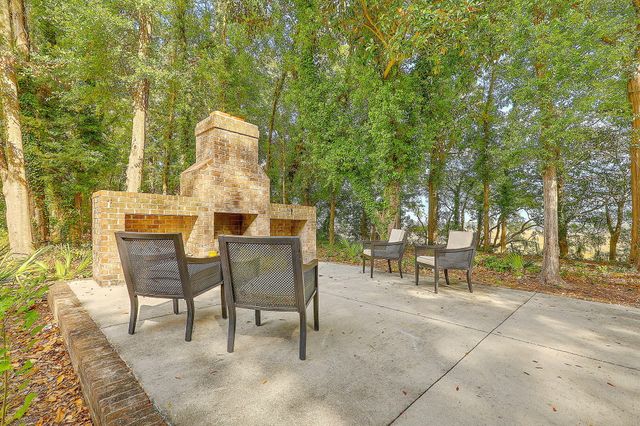 2353 Grandiflora Boulevard, Charleston, SC 29414