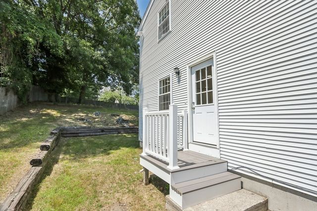 23 Boylston Street, Worcester, MA 01605