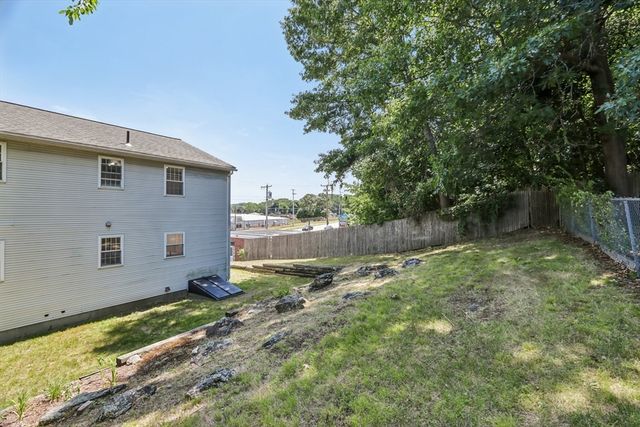 23 Boylston Street, Worcester, MA 01605