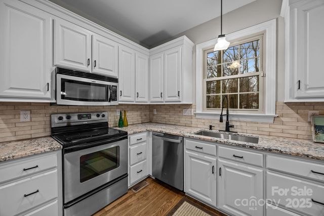 17433 Glassfield Drive, Huntersville, NC 28078