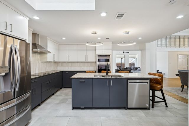 5812 Still Forest Drive, Dallas, TX 75252