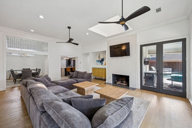 5812 Still Forest Drive, Dallas, TX 75252