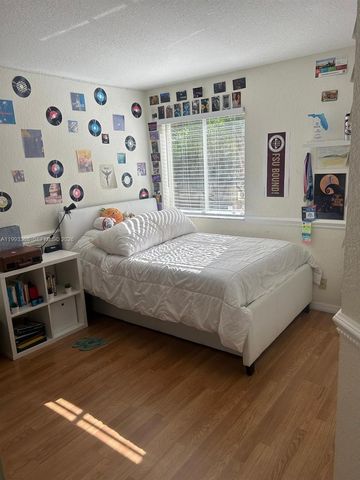 2398 Pasadena Way 2398, Weston, FL 33327