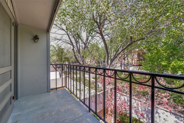 4113 Woodcreek Drive, Dallas, TX 75220