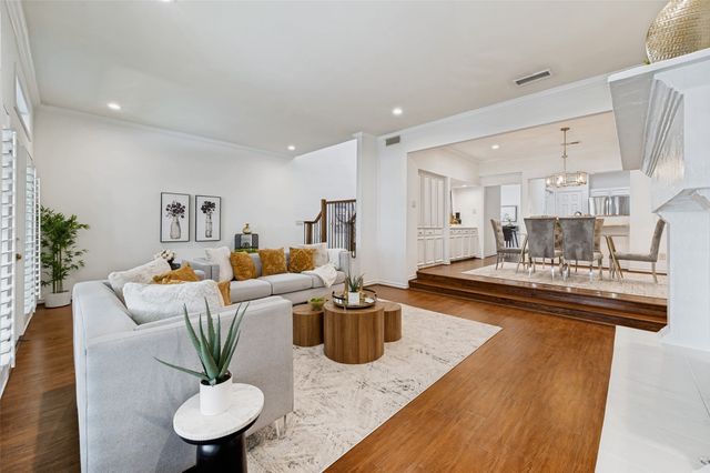 4113 Woodcreek Drive, Dallas, TX 75220