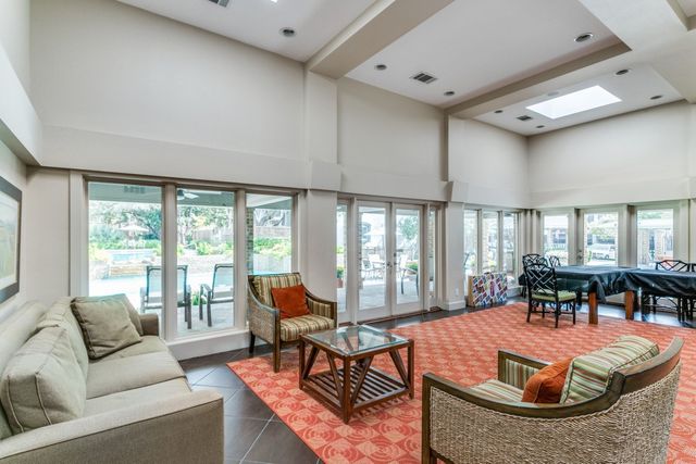 4113 Woodcreek Drive, Dallas, TX 75220