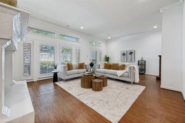 4113 Woodcreek Drive, Dallas, TX 75220