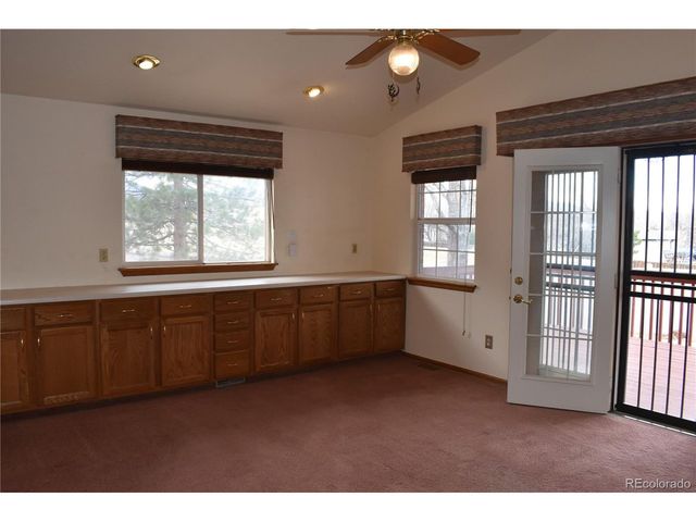 9657 W Peakview Dr, Littleton, CO 80123