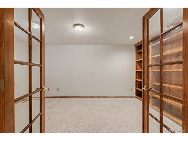 9657 W Peakview Dr, Littleton, CO 80123