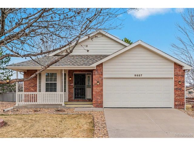 9657 W Peakview Dr, Littleton, CO 80123