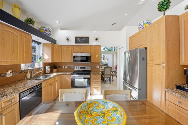 6441 Three Lakes Ln, Boynton Beach, FL 33437