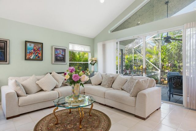 6441 Three Lakes Ln, Boynton Beach, FL 33437