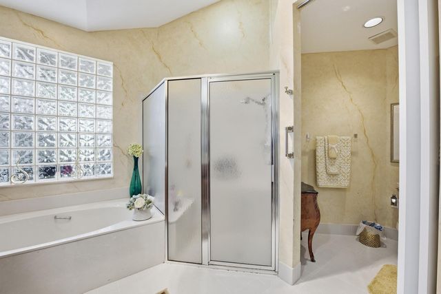 6441 Three Lakes Ln, Boynton Beach, FL 33437