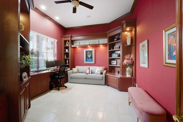 6441 Three Lakes Ln, Boynton Beach, FL 33437