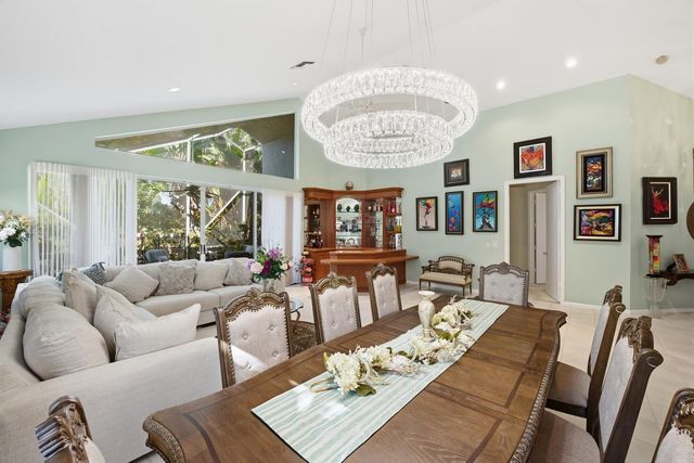 6441 Three Lakes Ln, Boynton Beach, FL 33437