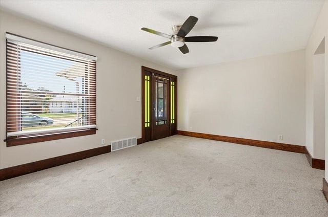 3434 6TH Avenue, Council Bluffs, IA 51501