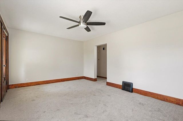 3434 6TH Avenue, Council Bluffs, IA 51501