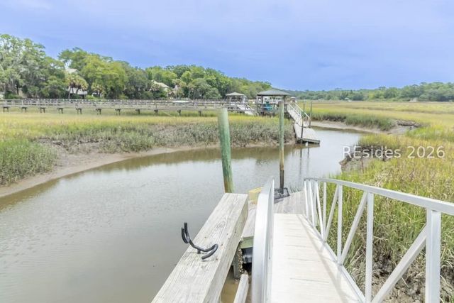 9 Creek Landing Trce, Hilton Head Island, SC 29926