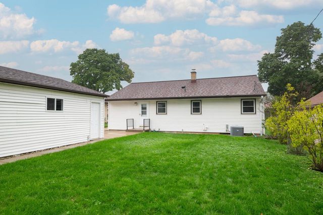 2526 S 83rd STREET, West Allis, WI 53219