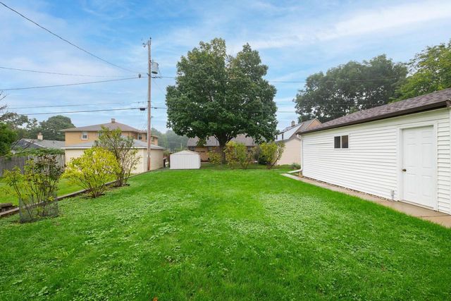2526 S 83rd STREET, West Allis, WI 53219