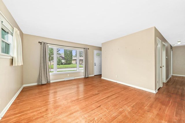 2526 S 83rd STREET, West Allis, WI 53219