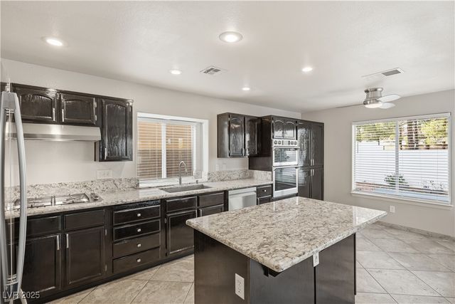 1849 Derbyshire Drive, Las Vegas, NV 89117