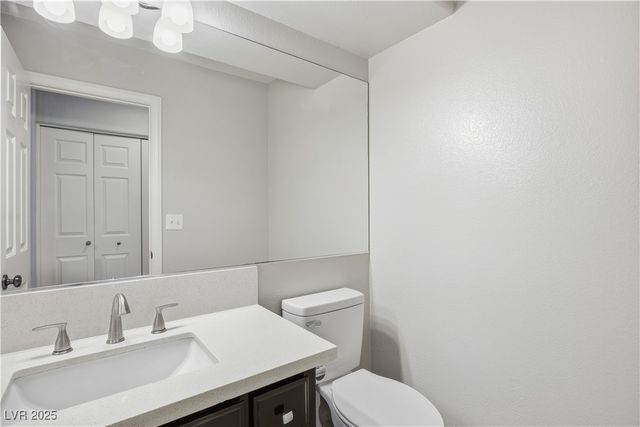 1849 Derbyshire Drive, Las Vegas, NV 89117