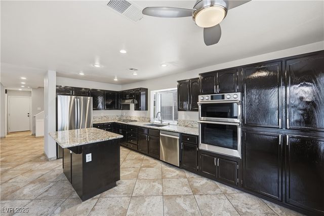 1849 Derbyshire Drive, Las Vegas, NV 89117