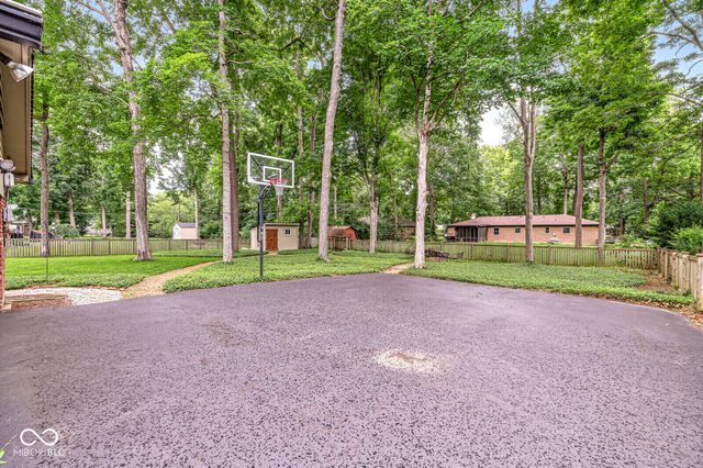 7245 N Dearborn Street, Indianapolis, IN 46240