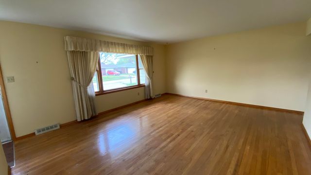 429 Fairview Avenue, Crown Point, IN 46307