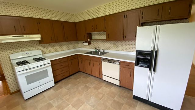 429 Fairview Avenue, Crown Point, IN 46307