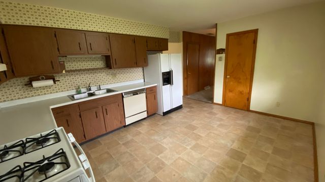 429 Fairview Avenue, Crown Point, IN 46307