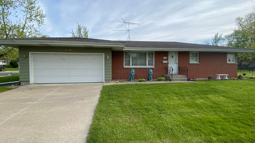 429 Fairview Avenue, Crown Point, IN 46307