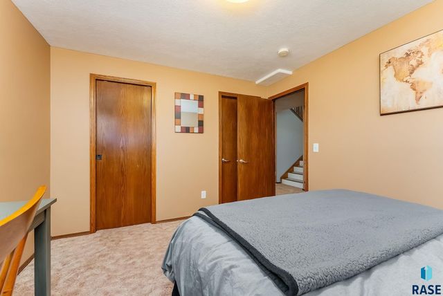 6600 W 67th St Street, Sioux Falls, SD 57106